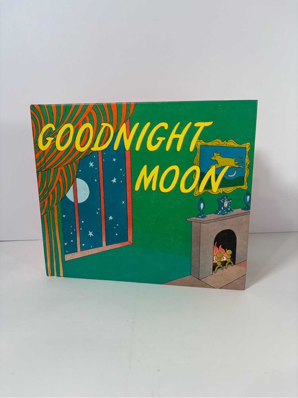 Goodnight Moon Margaret Wise Brown Clement Hurd Hardcover Vintage Classic Book